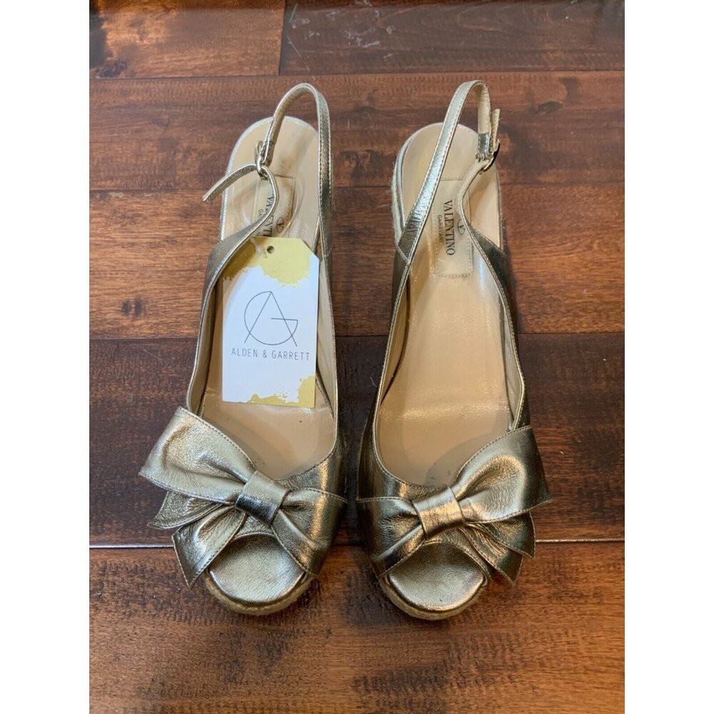 Valentino Garavani Silver Leather Bow Espadrilles Wedge Heels, Size 9 | 39 - Picture 2 of 7